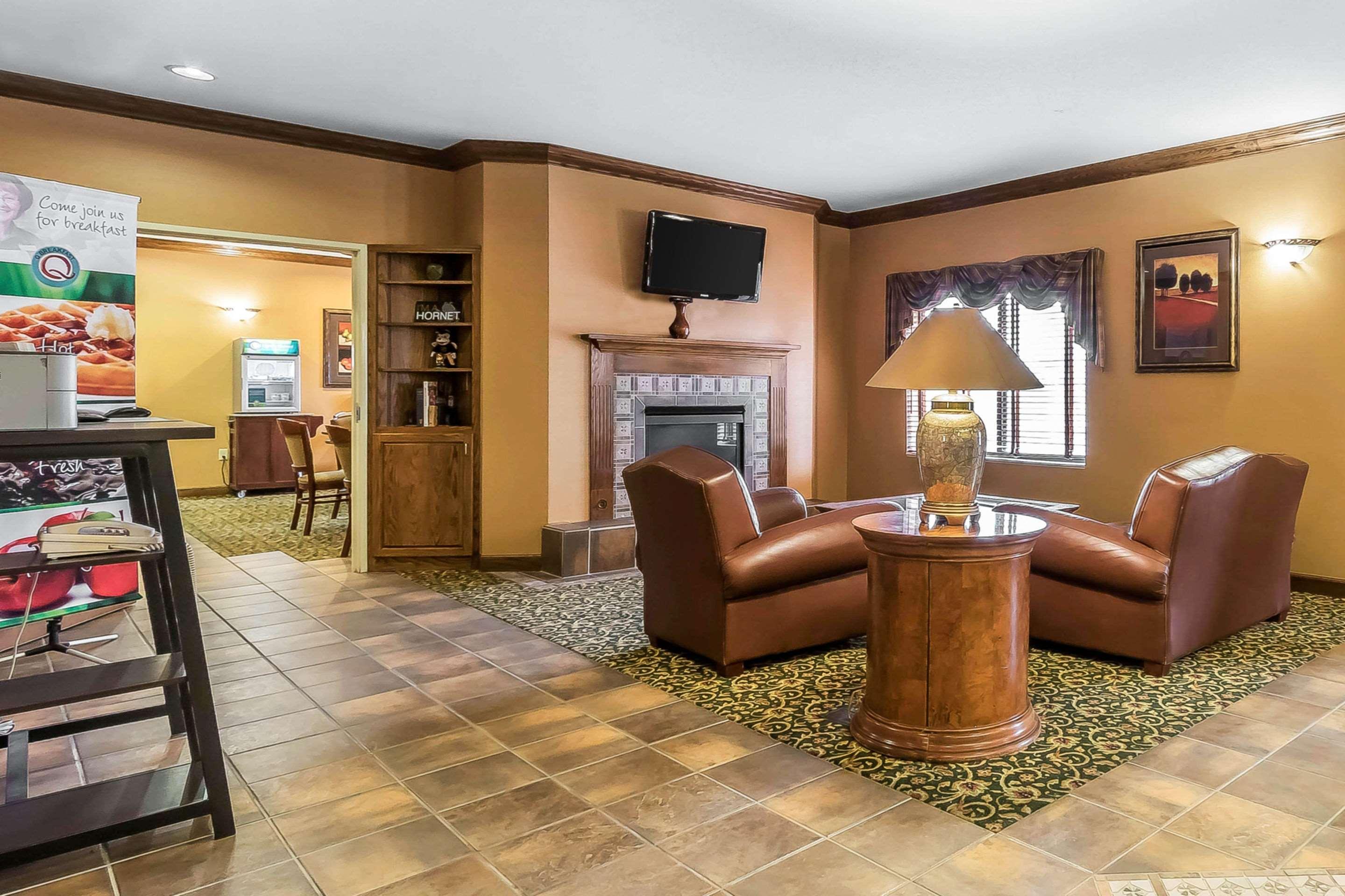 Comfort Inn & Suites