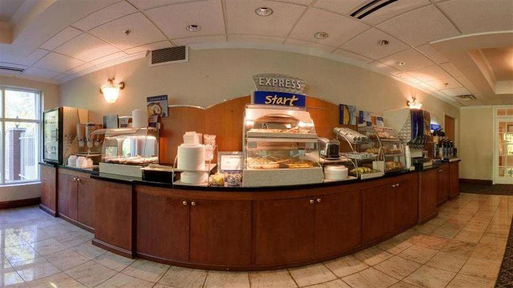 Comfort Inn & Suites Hotel Emporia