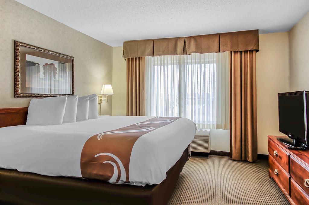 Hotel Comfort Inn & Suites 3*