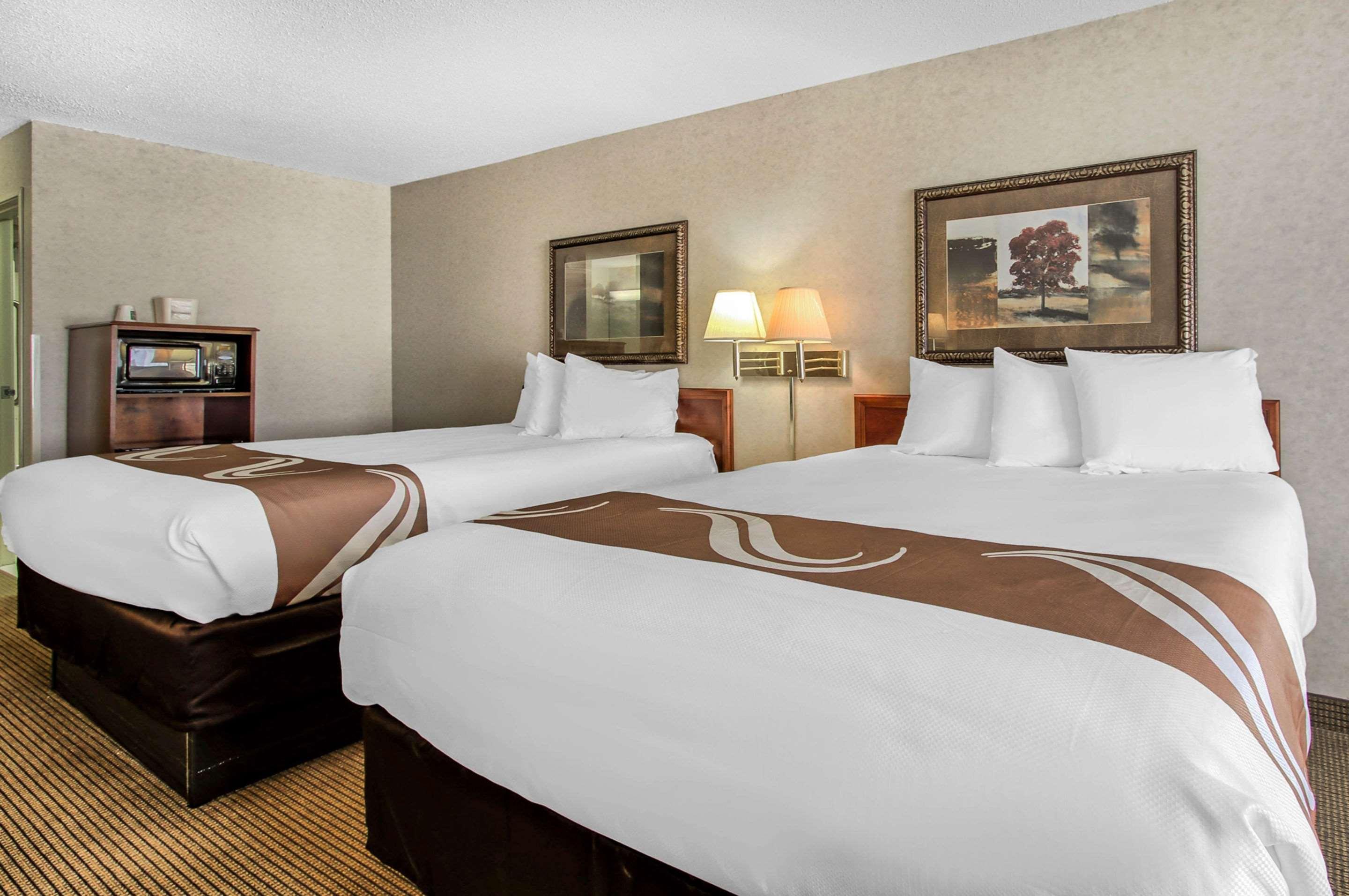 Comfort Inn & Suites Hotel