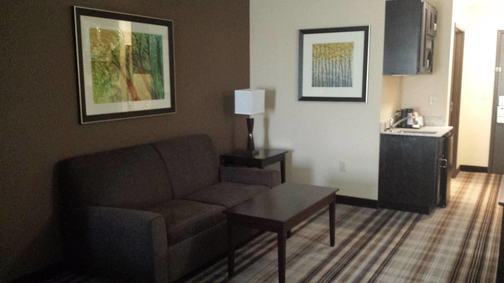 Comfort Inn & Suites Hotel